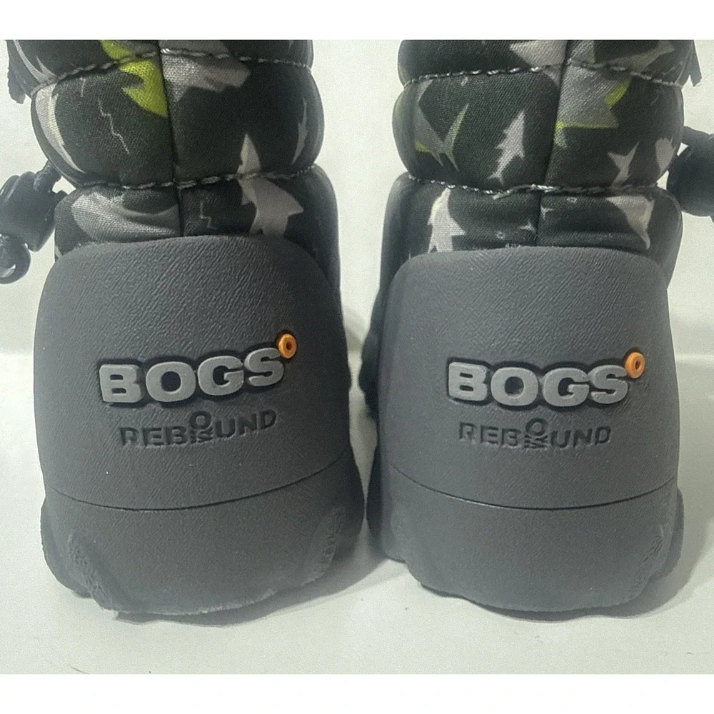BOGS - B-Moc Sharks Kid's Snow Waterproof Boots Infants Size 4 Winter Outdoors